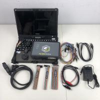 Strumento di programmazione per ECU Alientech KESS3 con protocolli OBD completi compatibile per la lettura, la scrittura e la ricarica dei dati ECU con supporto multilingue